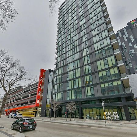 Luxury Skyline Condo In Downtown Free 24/7 Parking Winnipeg Luaran gambar