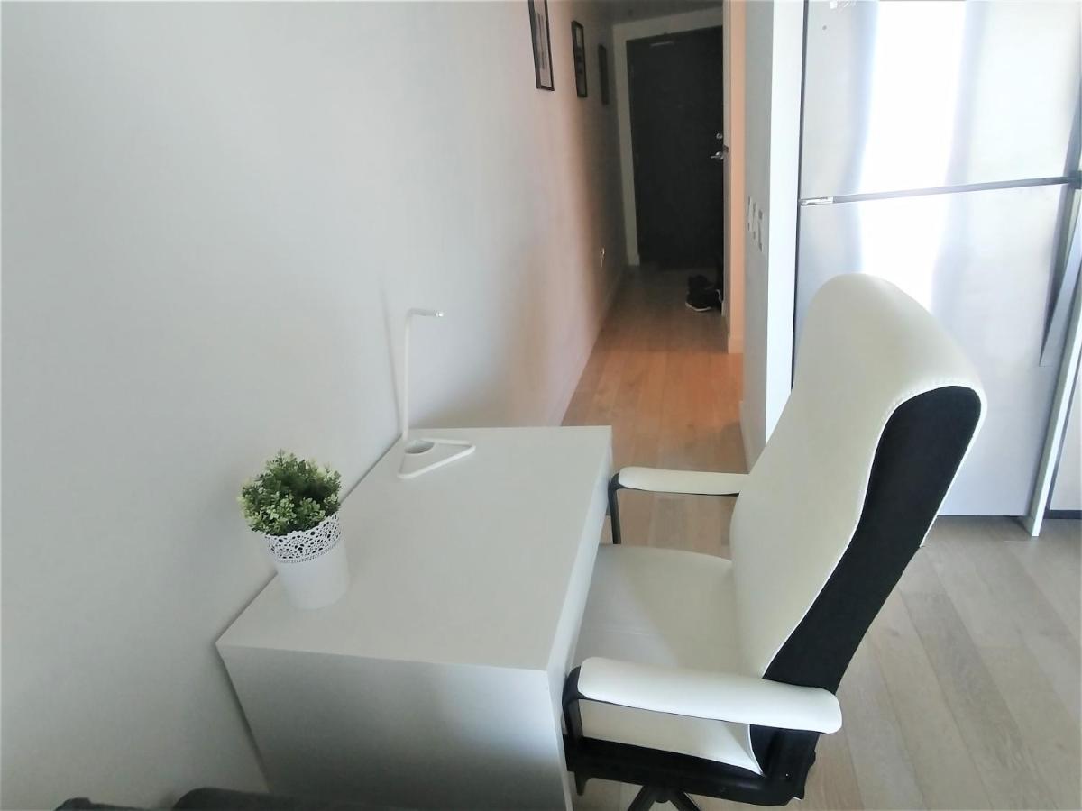 Luxury Skyline Condo In Downtown Free 24/7 Parking Winnipeg Luaran gambar