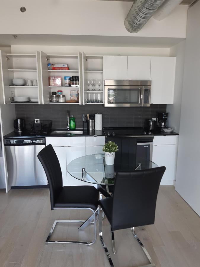 Luxury Skyline Condo In Downtown Free 24/7 Parking Winnipeg Luaran gambar
