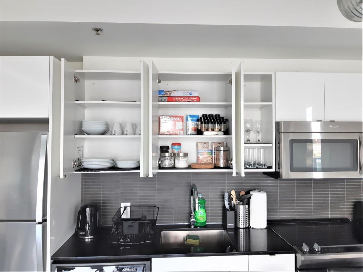 Luxury Skyline Condo In Downtown Free 24/7 Parking Winnipeg Luaran gambar