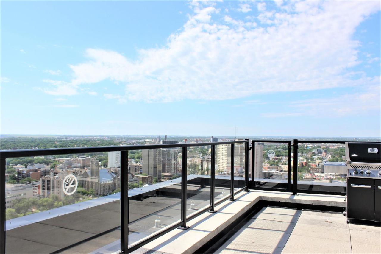 Luxury Skyline Condo In Downtown Free 24/7 Parking Winnipeg Luaran gambar