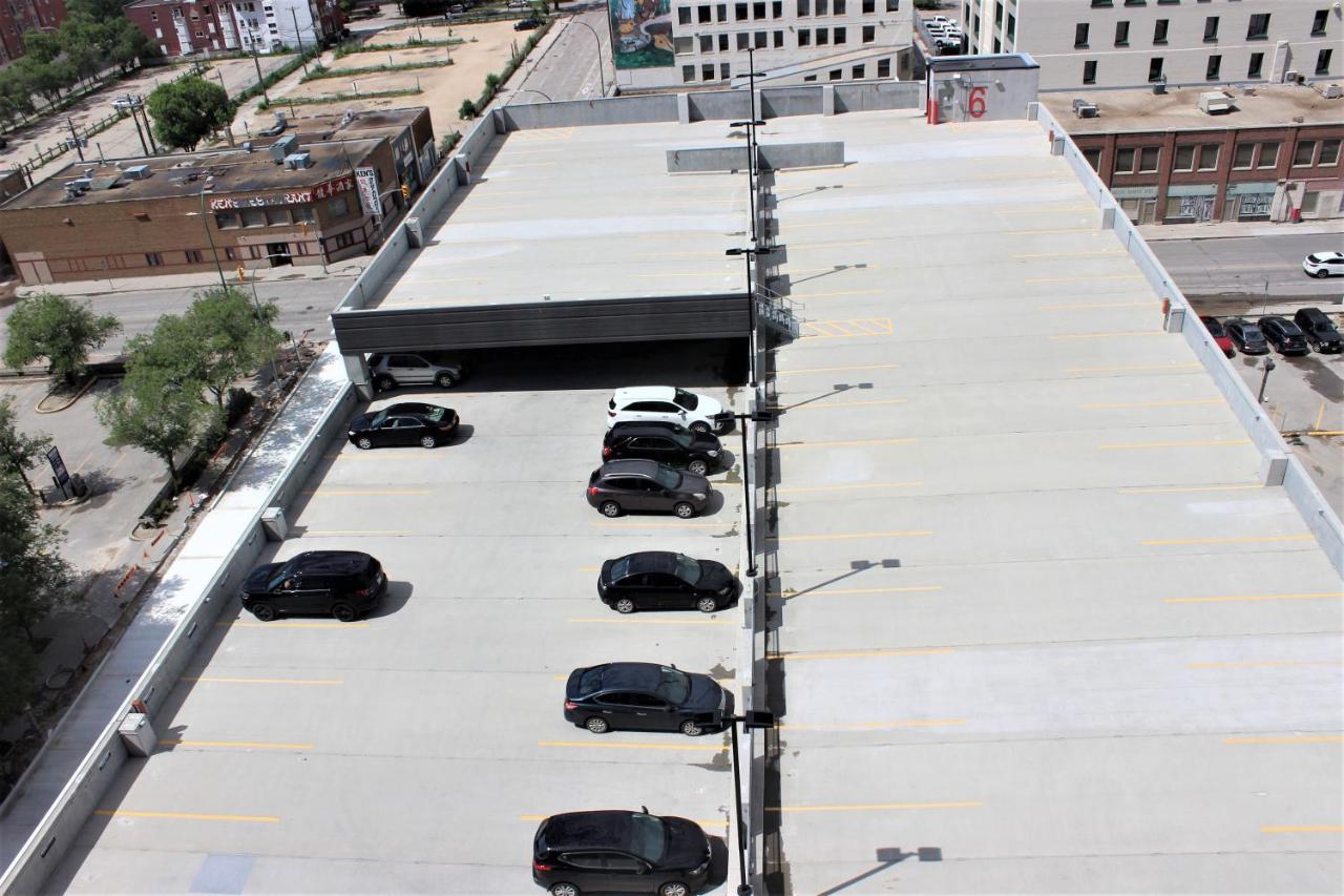 Luxury Skyline Condo In Downtown Free 24/7 Parking Winnipeg Luaran gambar